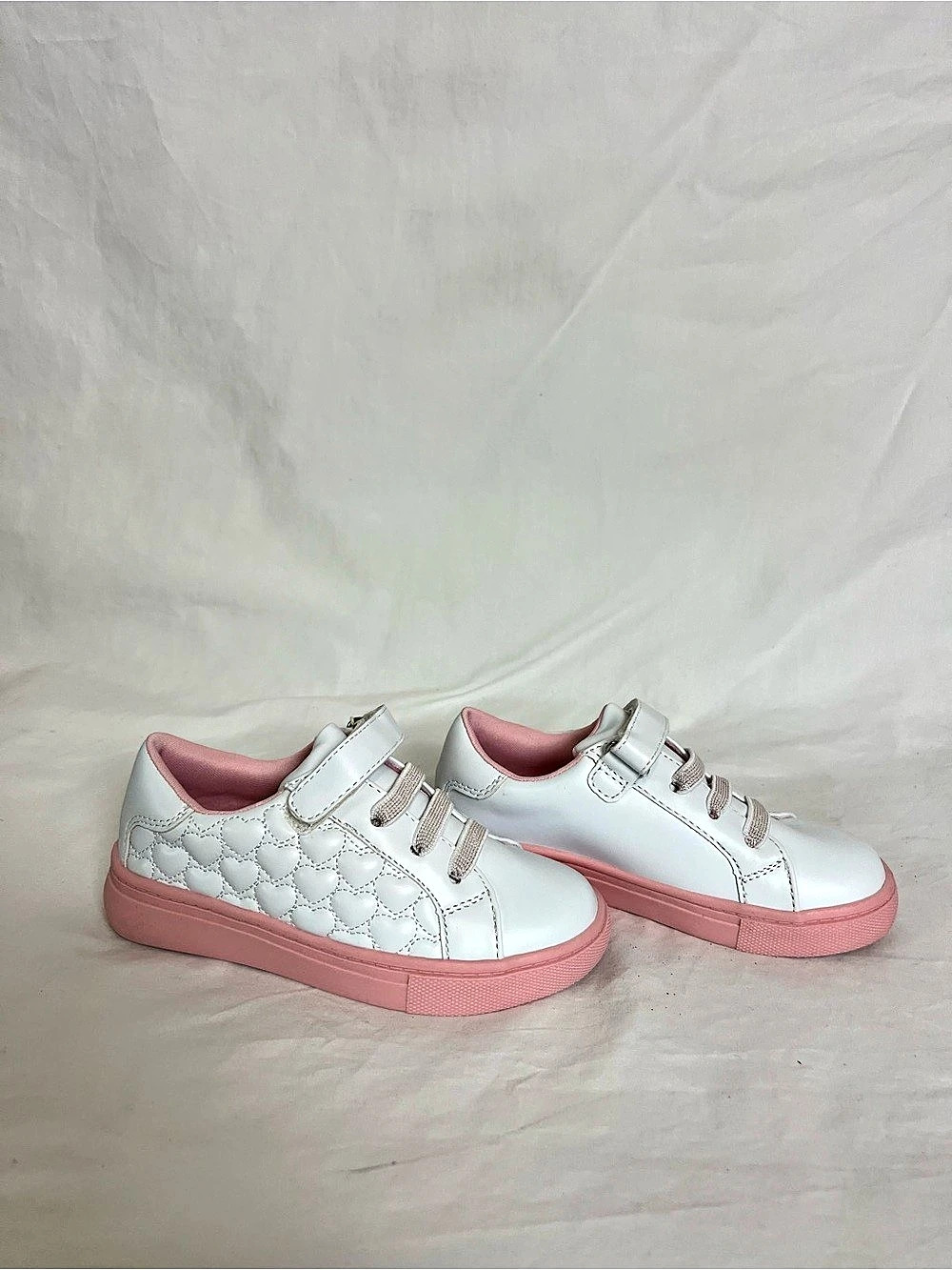 ⭐️ Freely Keke Court Shoes Girls US 10 White & Pink
